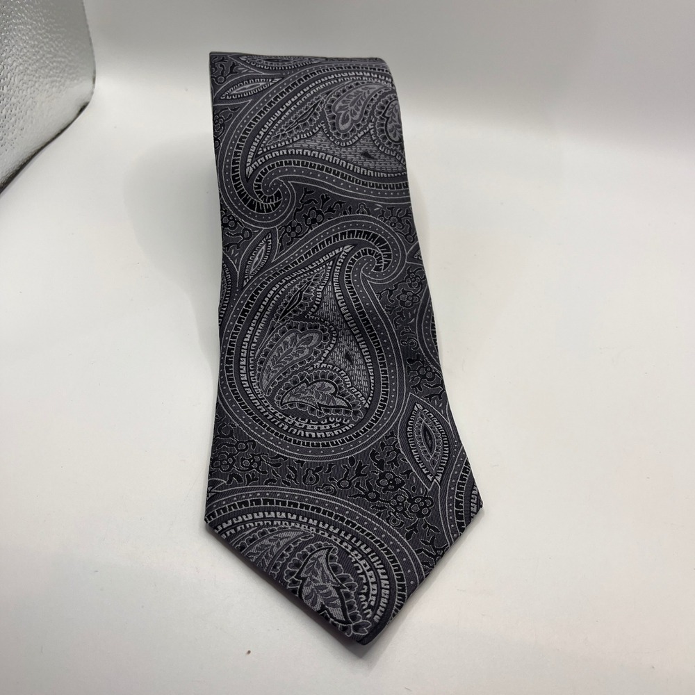 Michael Michael Kors Men's Silk Paisley Necktie Gray Formal
